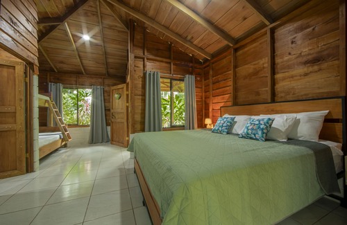 El Tanque Otro | Eden Organic Farm & Bungalows