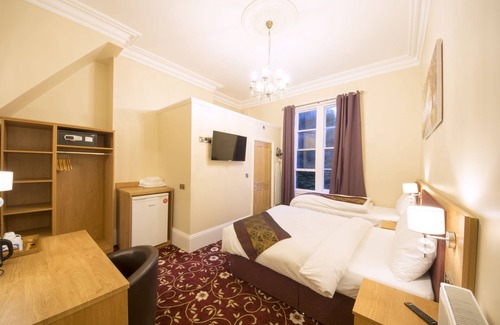 Huddersfield Hotel | Edgerton Hotel