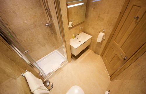 Huddersfield Hotel | Edgerton Hotel