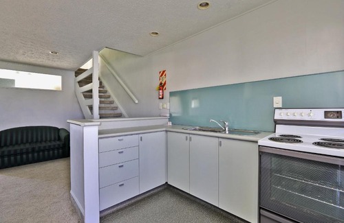 Napier Hotel | Edgewater Motor Lodge