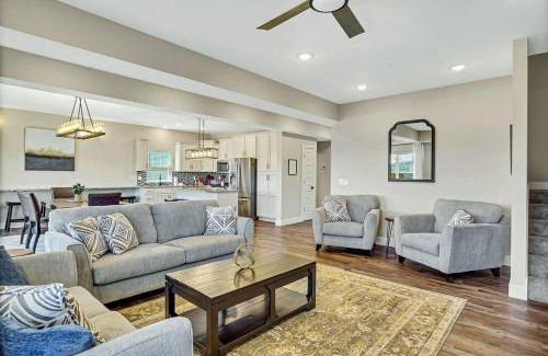 Hollister Casa | Edgewater Vista Retreat