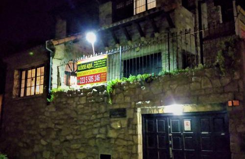 Zona de La Perla Apartamento | EDIFICIO ÚNICO Mardel - Deptos Low Cost equipados 30 m de la costa y 350 m del centro Cerca de todo!