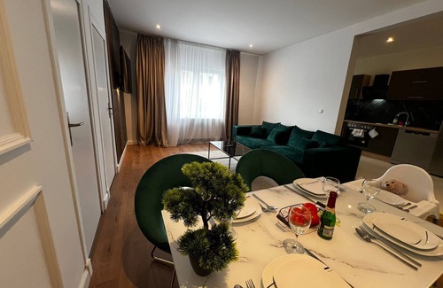 Crimmitschau Apartamento | Edles 105 m² Apartment für bis zu 6 Personen, Ideal für Familien mit Kindern