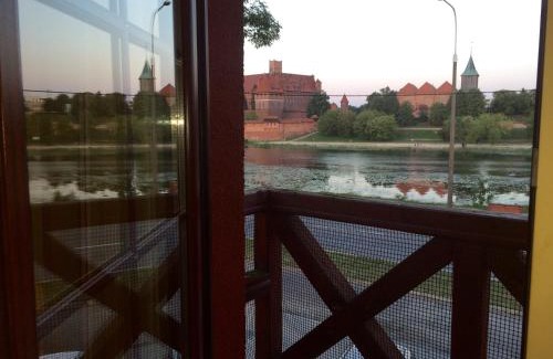 Malbork Cama Y Desayuno | EdMar