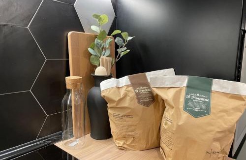 Pueblo Nuevo Apartamento | EdSam Madrid Apartments Black