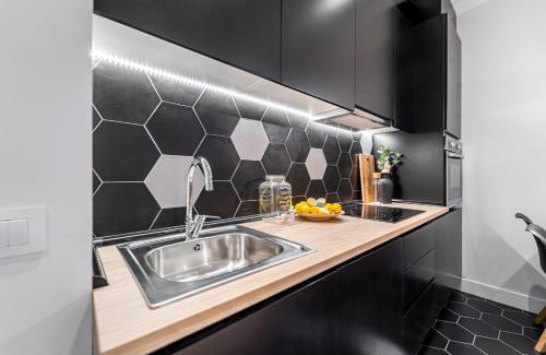 Pueblo Nuevo Apartamento | EdSam Madrid Apartments Black