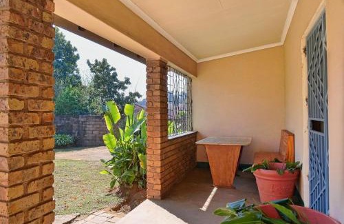 Graskop Chalet De Esquí | Eeufees Cottage