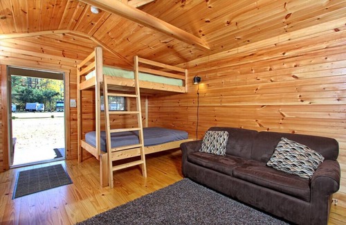 Centre Hall Cabina | Efficiency Cabin 44