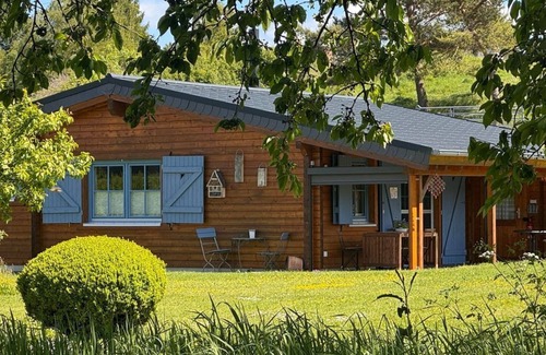 Hillesheim Casa | EifelChalet Niederehe - 4-bed vacation home EifelChalet, 2 bedrooms