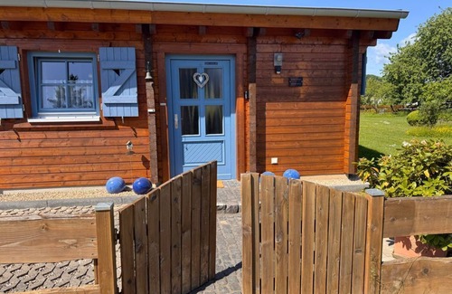 Hillesheim Casa | EifelChalet Niederehe - 4-bed vacation home EifelChalet, 2 bedrooms