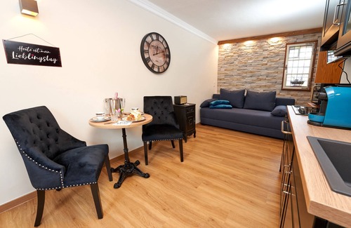 Ulmen Apartamento | Eifelstuben with charm - Stollenstube, studio for 1-2 pers. directly at the lake/castle