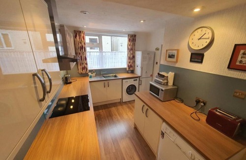 Lamlash Casa | Eilean View, Sea Views, Holiday Home sleeps 6