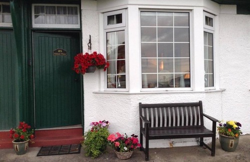 Lamlash Casa | Eilean View, Sea Views, Holiday Home sleeps 6