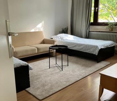 Frohnhausen Casa | Einfaches Zimmer zum Wohlfühlen