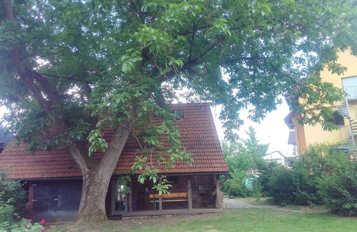 Breuberg Casa | Einzigartiges Ferienhaus im Besonderem Flair, Kachelofen und Großem Garten