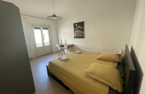 Besancon Old Town Apartamento | Elégant 2 chambres square saint amour