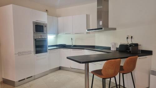 Theoule-sur-Mer Apartamento | Elégant 3 pièces au Port de la Figueirette