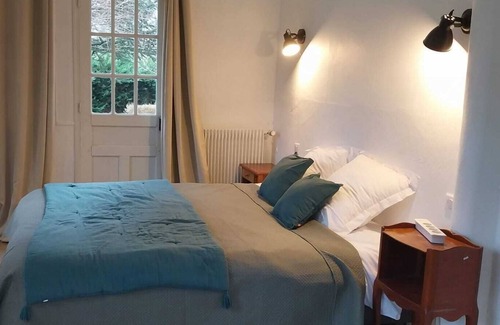 Antonne-et-Trigonant Casa | Elégante Maison en Dordogne Avec Piscine