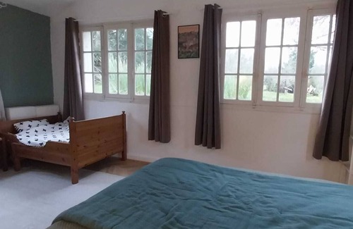 Antonne-et-Trigonant Casa | Elégante Maison en Dordogne Avec Piscine