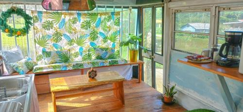 La Tigra Otro | El Bus de Isma Hospedaje Ecológico