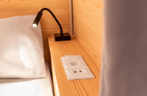 Cort Hostal | El Josemari Youth Hostel - Albergue Juvenil