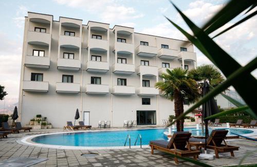 Albania Hotel | El Nacional Hotel
