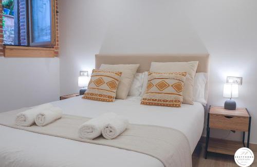 Castro Urdiales Apartamento | El patio, apartamento en casco histórico con vistas a la iglesia