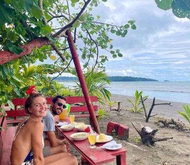 Arusi Cabina | El Retoño del Negro Gozón