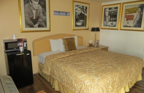 Kingman Hotel | El Trovatore Motel