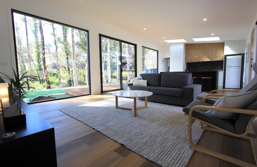 Malua Bay Casa | Elandra Escape - Your private coastal retreat