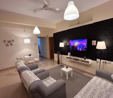Electronics City Apartamento | Electrifying 2 BHK Getaway