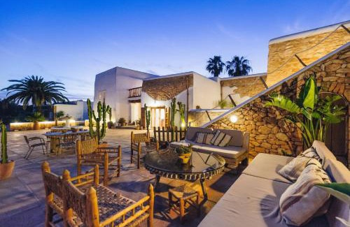 Santa Gertrudis Villa | Elegant Restored Luxury 600 Year Old Farmhouse I Las Chumberas I 6 Bedrooms I Stunning Views I Santa Gertrudis