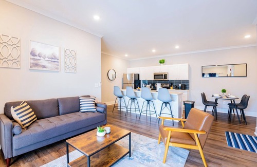 Port Wentworth Apartamento | Elegant 2-bedroom apartment with AC, fitness room, pool - B