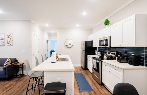 Port Wentworth Apartamento | Elegant 2-bedroom apartment with AC, fitness, pool - C
