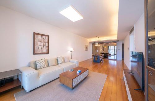 Xujiahui Apartamento | Elegant 2 Bedroom Apartment Walk to Xujiahui Malls