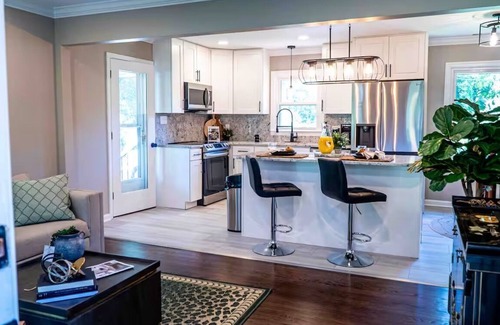 Clemmons Casa | Elegant 2BR Retreat Spa Showers Chef Kitchen Near Hospitals & Parks