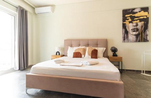 Karpenisi Apartamento | Elegant 3 Bdr Apartment City Retreat in Kypseli