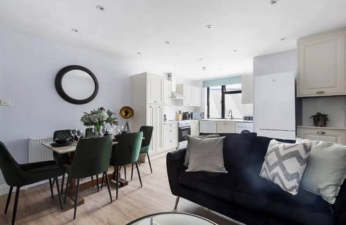 Dudden Hill Apartamento | Elegant 3-Bedroom apartment near tube station - 360 Stays
