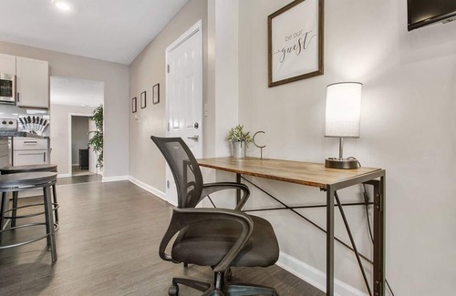 Shawnee Casa | Elegant, 4BR undisturbed tranquility