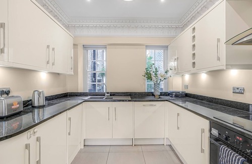 Knightsbridge Casa | Elegant 5bed House Next to Harrods Knightsbridge