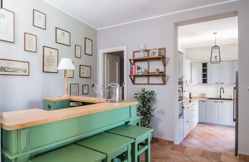 Vignale Monferrato Apartamento | Elegant and spacious villa perfect for accommodating up to 12 guests is located in the center of Vignale in the heart of Monferrato area, nominated a UNESCO World Heritage Site in 2014. The house is equipped with every comfort: WiFi, air conditioning, ou
