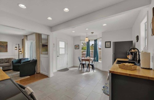 Fredericksburg Casa | Elegant and Stylish Glenmoor Abode - 5 min to Town