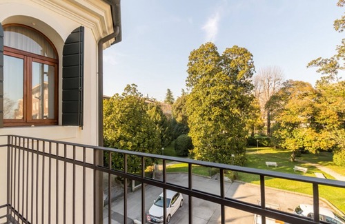 Treviso Apartamento | Elegante apartamento a tiro de piedra del centro.