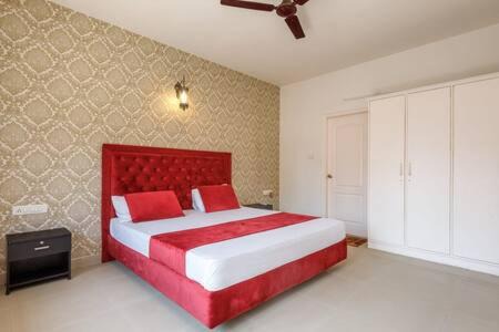Kalyan Nagar Apartamento | Elegant Apartment by JadeCaps Wifi Private balcony