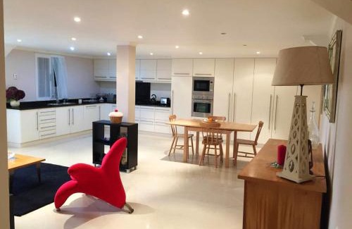 Porto Moniz Apartamento | Elegant Apartment in Levada Grande + Terrace + 120 m²
