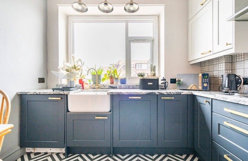 Cliftonville Apartamento | Elegant Beach View Work Stay