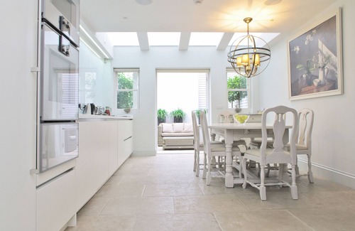 Chelsea Chalet De Esquí | Elegant Chelsea Townhouse On Quaint Street