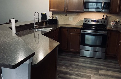Sheboygan Falls Condominio | Elegant Condo in Historic Sheboygan Falls, Licensed and inspected by Sheb County
