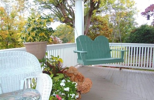 South French Broad Casa | Elegante casa de familia en el centro de Asheville, cerca de River Arts District - 4 minutos a Biltmore