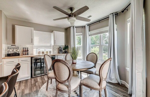 Westfield Casa | Elegant home in the heart of Westfield